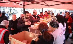 İzmit Darıca'da sıcak yemek hizmetine devam