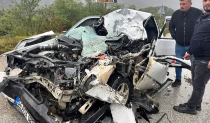 Akçakoca-Düzce yolunda feci kaza: 1 ağır yaralı
